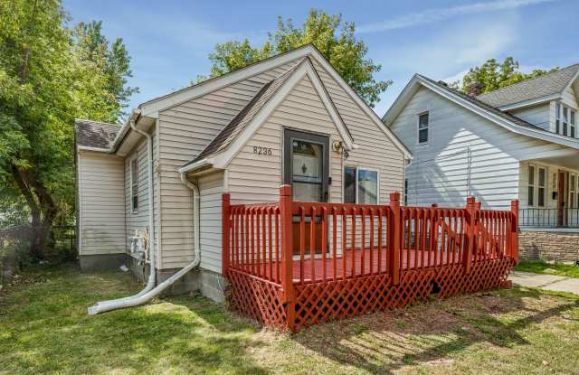 8236 Cadillac Ave photos photos