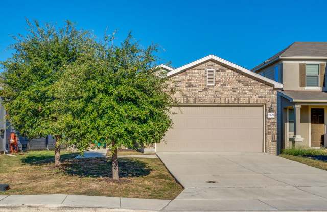 BEAUTIFUL 3-BEDROOM HOME IN WEST VILLAGE AT CREEKSIDE photos photos