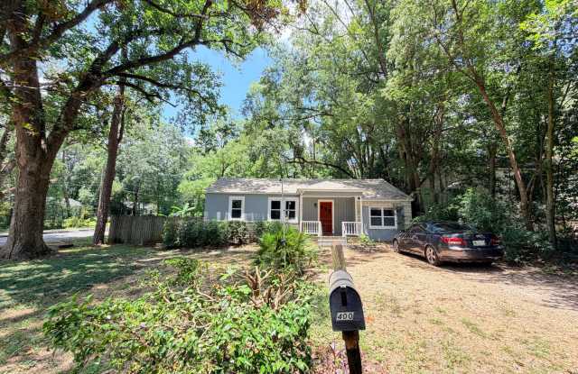 Historic Downtown Charm | Original Floors | Walk to Golf, Dining, Parks, & Concerts photos photos