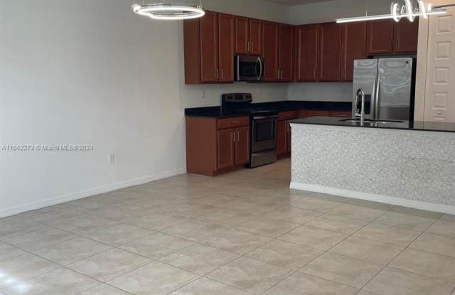 19252 NE 9th Pl Gallery 3