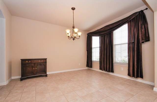912 Hawk Valley Drive Gallery 2
