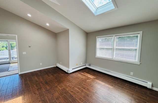 75 Mcglouglin St Gallery 1