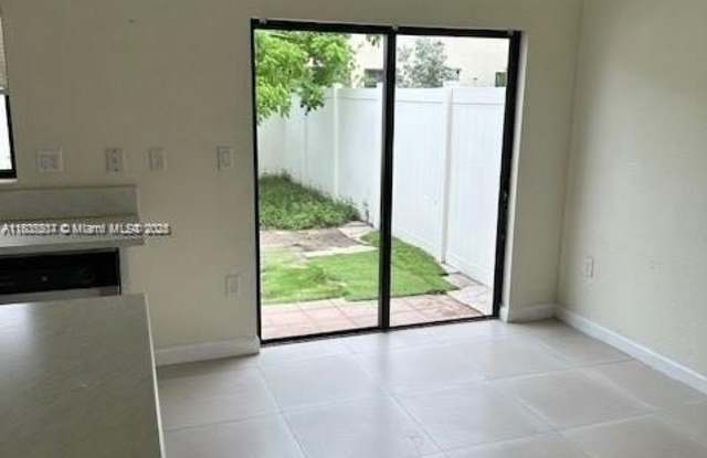 3303 W 106th Ter photos photos