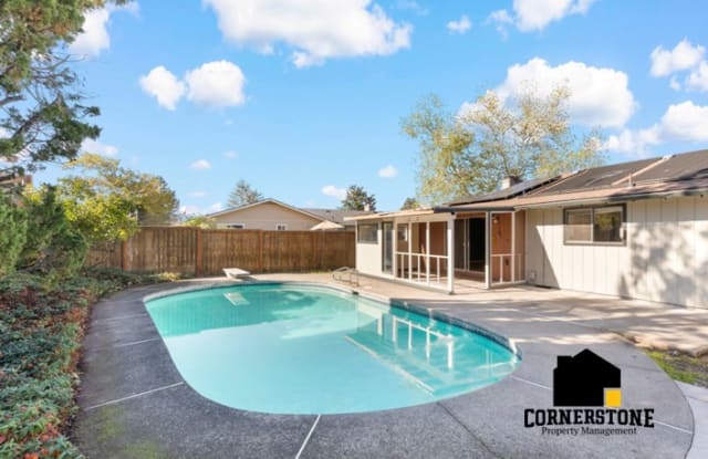 2532 Southport Way - 2532 Southport Way, Medford, OR 97504