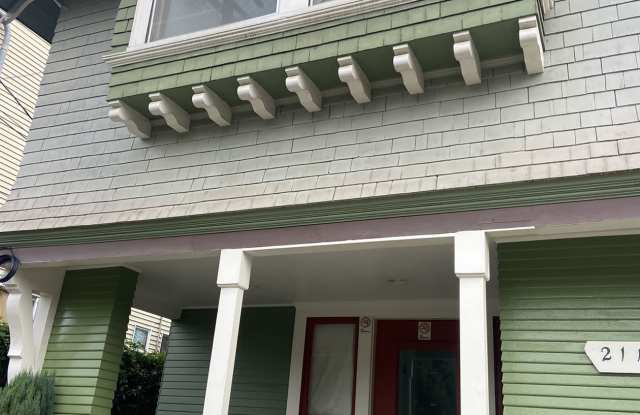 2114 Bonsallo Avenue - 2114 Bonsallo Avenue, Los Angeles, CA 90007