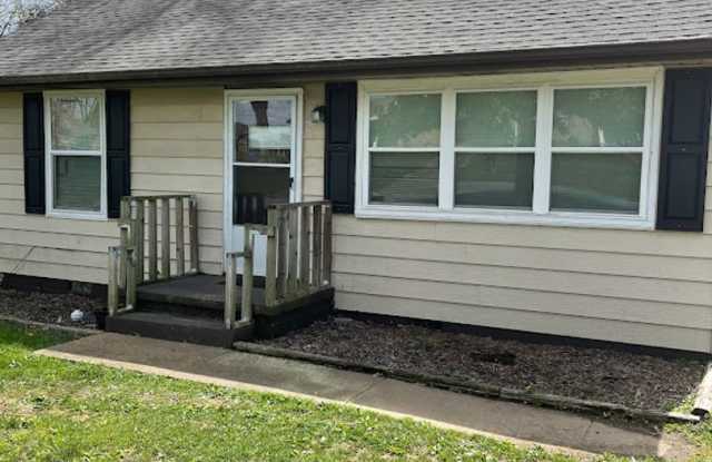 Centrally located 3/2 house photos photos