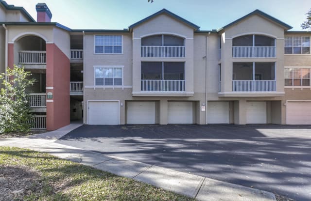 160 VERA CRUZ DR - 160 Veracruz Dr, Palm Valley, FL 32082