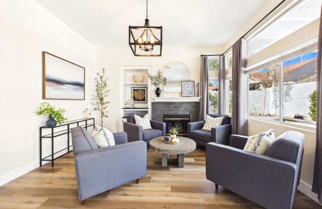 Elegant Fully Furnished 3-Bedroom 2-Bath Retreat in Summerlin Gallery 4