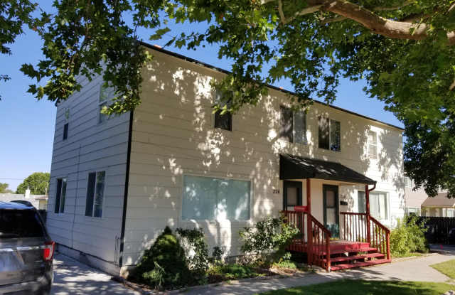 206 Cullum Avenue - 206 Cullum Avenue, Richland, WA 99352
