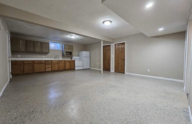 520 3rd Ave W - 520 3rd Avenue West, Spencer, IA 51301