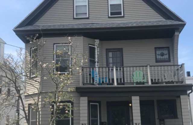 34 Russel Rd. - 34 Russell Rd, Somerville, MA 02144