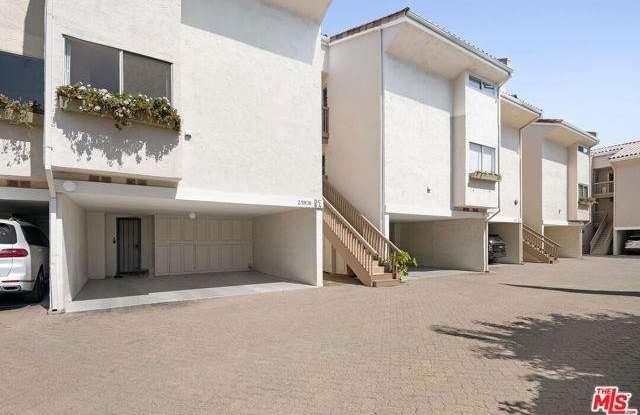 23908 De Ville Way - 23908 De Ville Way, Malibu, CA 90265