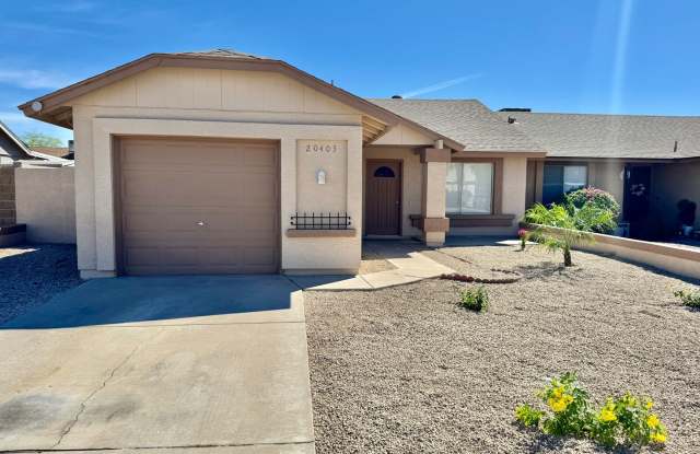 2 Bedroom/2 Bath Home! Has Backyard, One Car Garage, NO HOA! photos photos