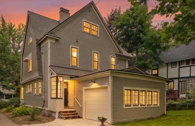 243 Orchard Hill Street SE Gallery 3