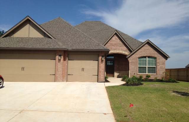 5017 Arbuckle Dr-Built in 2014-4 Bedrooms/Media Room/Storm Shelter-Community Pool-Edmond Schools photos photos