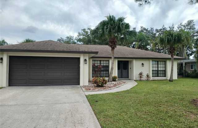 4131 CENTER GATE BOULEVARD photos photos