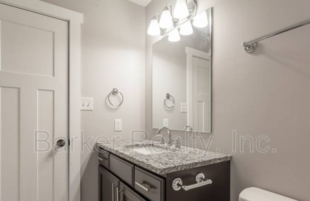 102 Bonnell Court Gallery 4