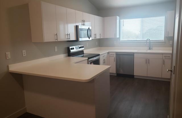 2 Bed 1 Bath in Springville!! photos photos