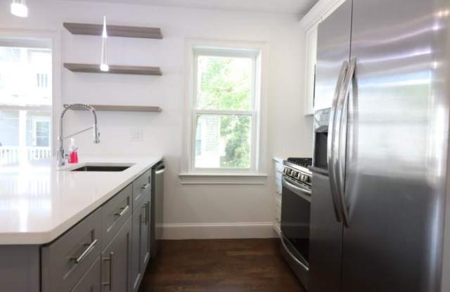 28 Leland St. Gallery 3