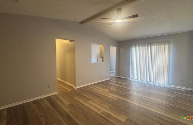 1701 Windward Drive Gallery 3
