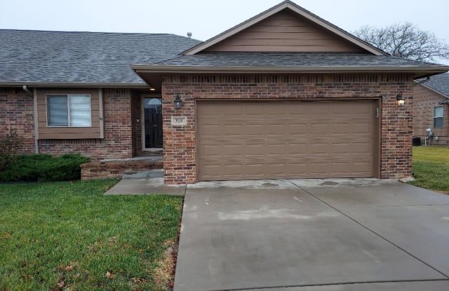 319 Aaron Dr. photos photos