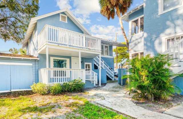 7707 N Huntley Ave photos photos