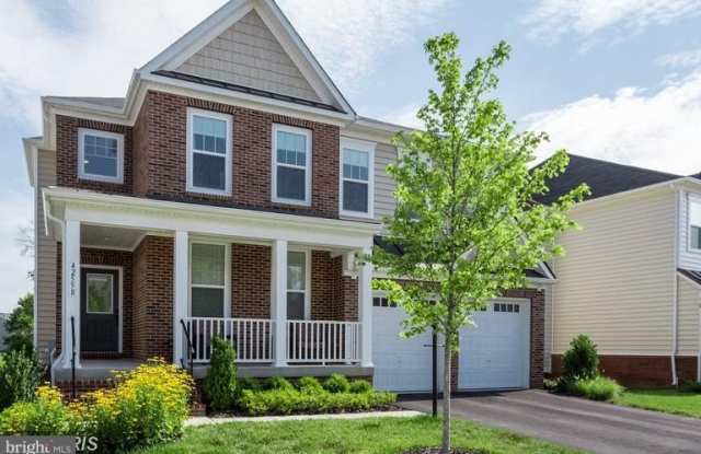 42558 STRATFORD LANDING DRIVE photos photos