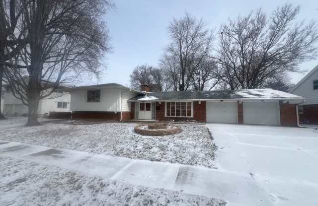 Spacious 4 Bedroom 3 Bathroom in Westchester! photos photos