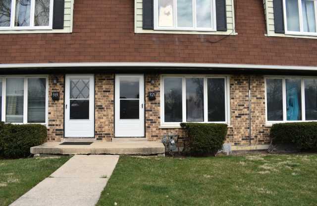 921 S La Grange Road - 921 LaGrange Road, La Grange, IL 60525