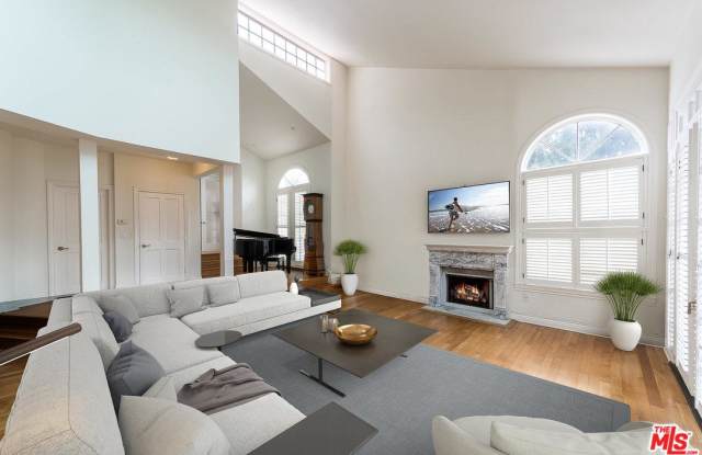 181 SURFVIEW Drive Gallery 4
