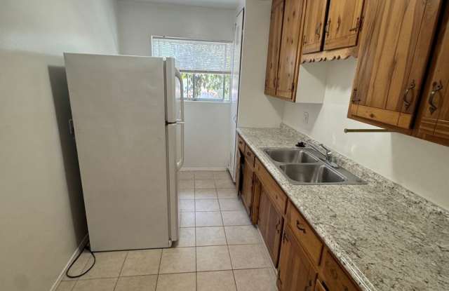 Move in Special: 1/2 off 1st Month's Rent! South Park 1-br. Apartment. 92104 Gallery 4
