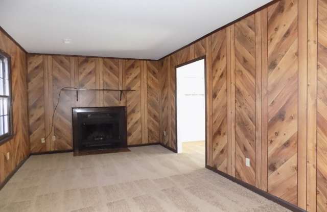 121 Lambert Drive Gallery 4