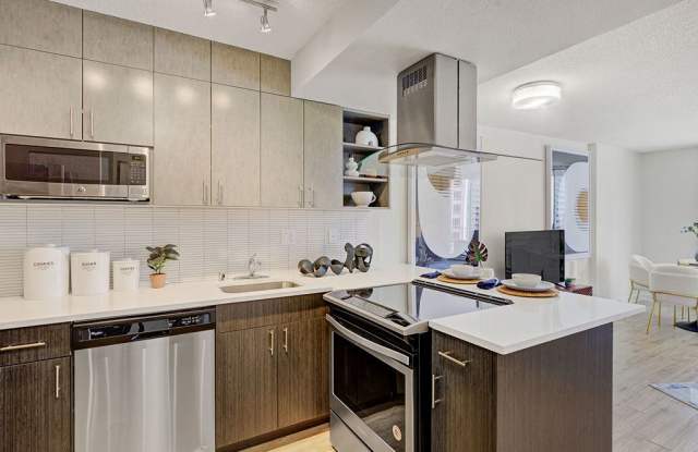 Tower 801 Apartments Gallery 4