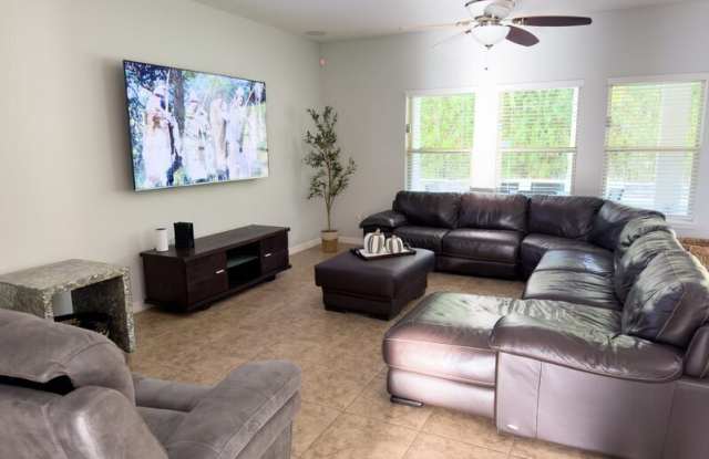 14823 Golden Sunburst Avenue Gallery 3