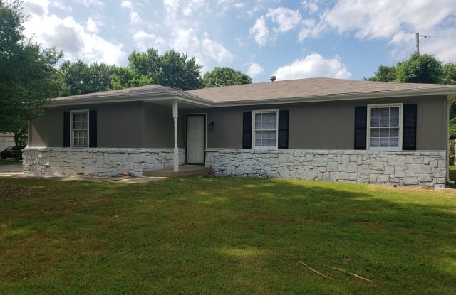 1333 W. Meadowbrook Circle - 1333 Meadowbrook Cir, Springfield, MO 65807
