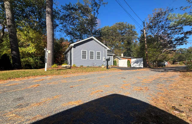 32 Boynton Road - 32 Boynton Road, Belknap County, NH 03253