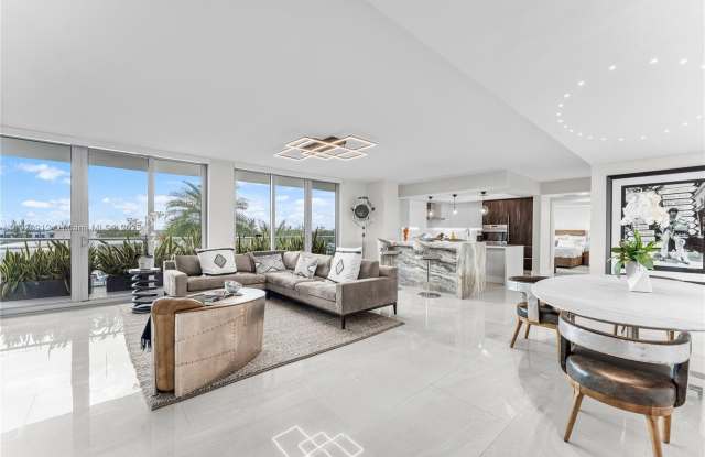 1180 N Federal Hwy photos photos