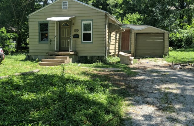 109  N Glenwood - 109 North Glenwood Avenue, Independence, MO 64053