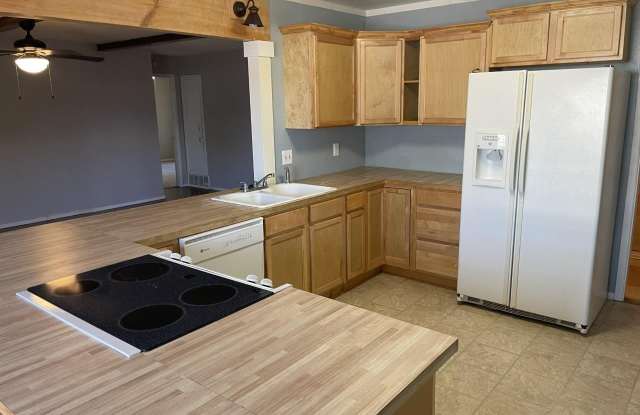 4832 9th Street photos photos