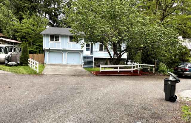 530 Northwest Carolyn Lane - Upper photos photos