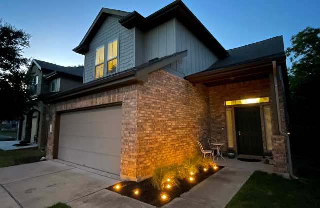 7337 Menchaca Road Gallery 1
