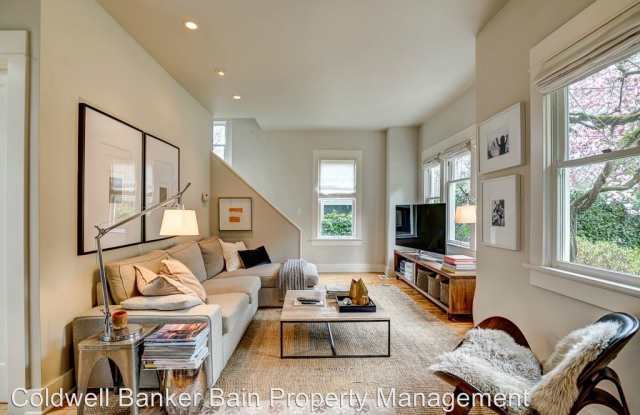 229 - 33rd Ave. E. Gallery 4