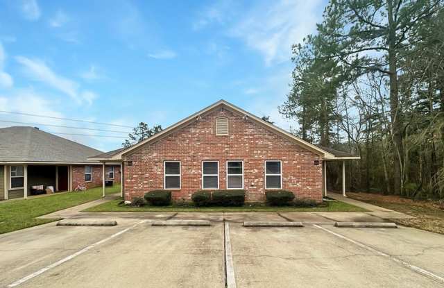 3 Bedroom 2 Bath Duplex at Mansion Creek in Tyler! photos photos