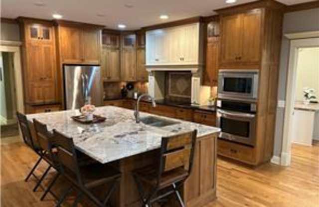 10560 31st Pl NE Gallery 3