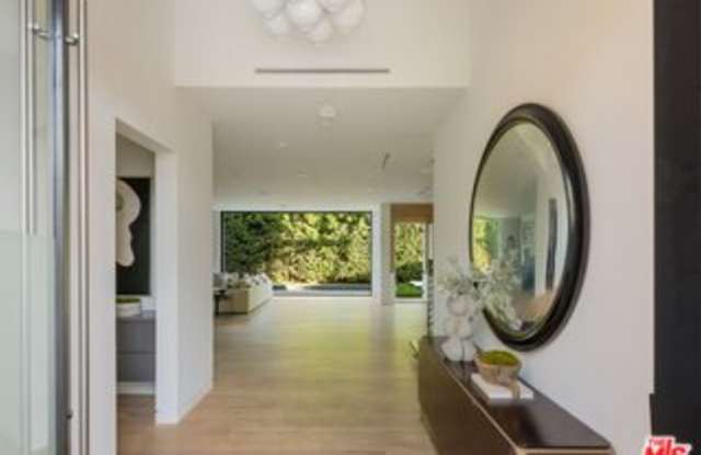 1390 Morningside Way Gallery 2