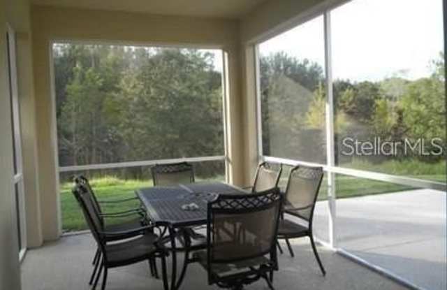 27750 AUTUMN BREEZE Circle Gallery 3