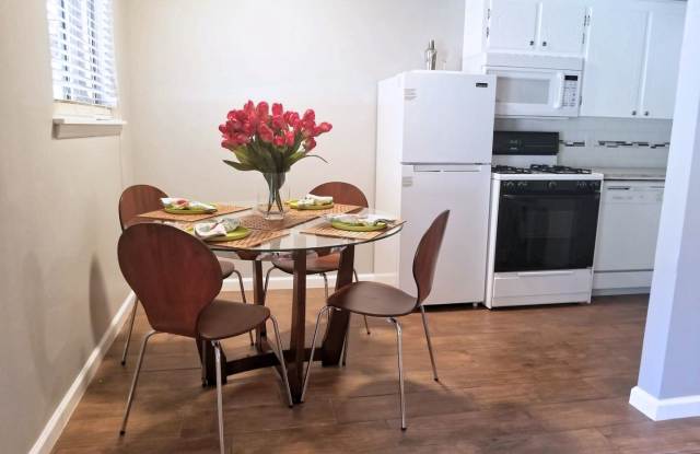1B/1B Condo! All Utilities Included! Near Brookside Area! Newly Renovated Interior! photos photos