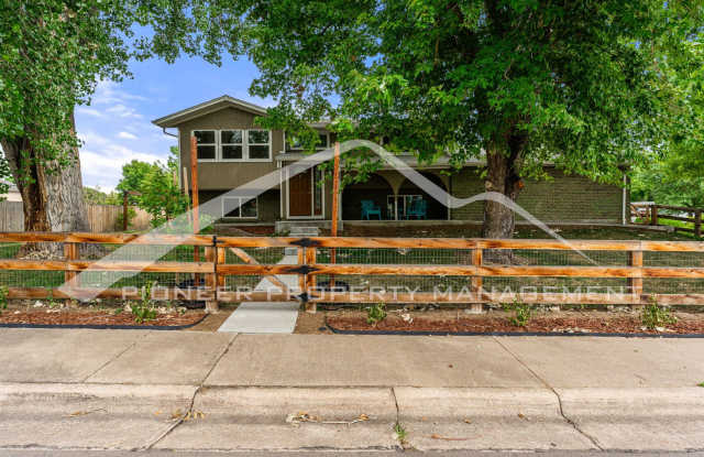 Spacious Home with 2 Car Garage and Central Air! Gallery 3