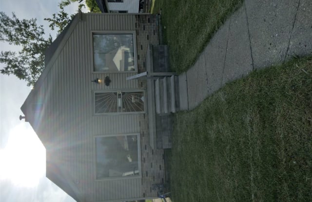 9950 Ashton Ave - 9950 Ashton Avenue, Detroit, MI 48228
