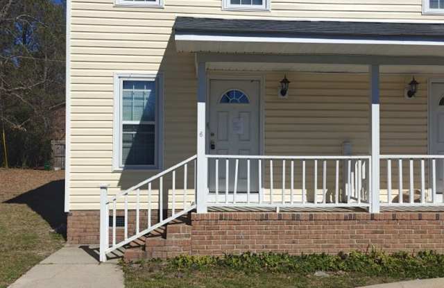 Now Available!!! 2 Bedroom 1 1/2 Bathroom Townhome in Cayce! photos photos
